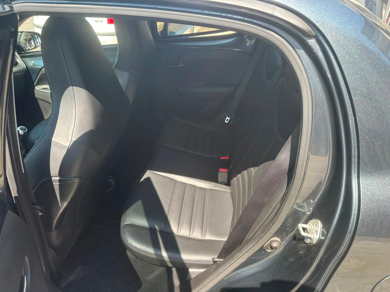 Peugeot 108 VTi 68 5 porte Allure TOP!