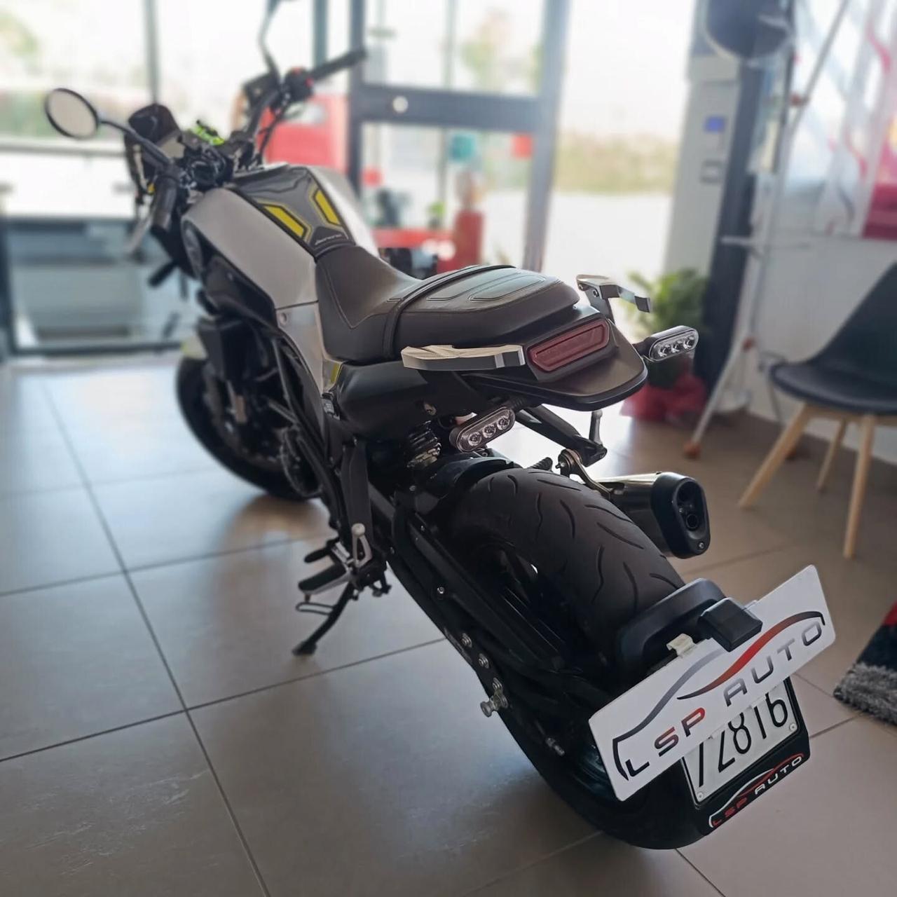 Benelli Leoncino 250 SOLI 1.990€