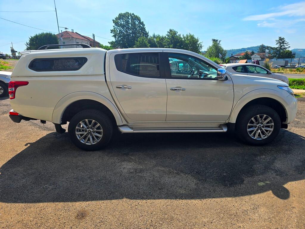 Mitsubishi L200 2.4 DI-D/181CV INTENSE