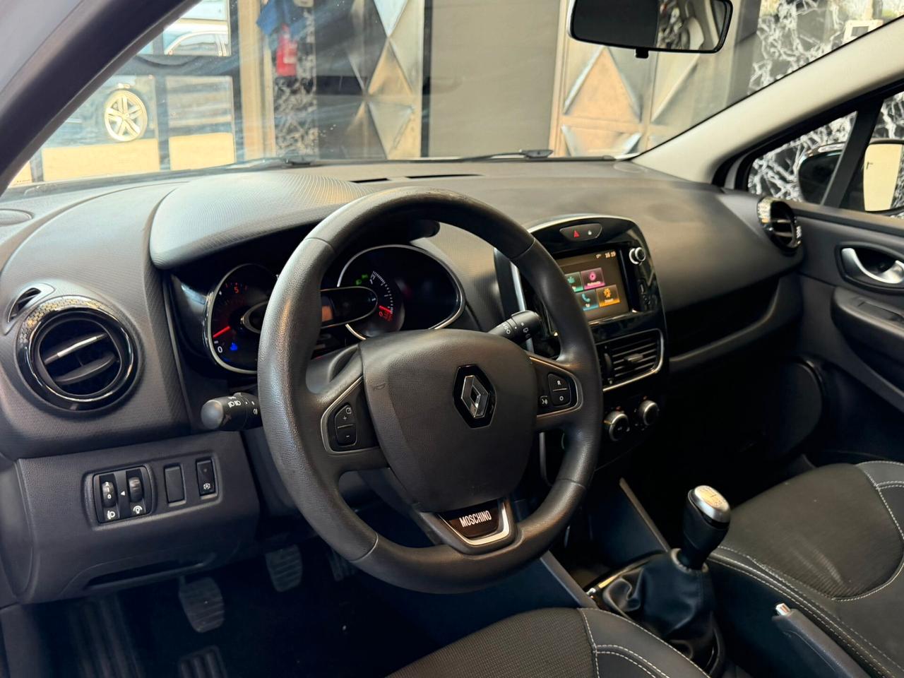 Renault Clio dCi 8V 75 CV 5 porte Moschino Life