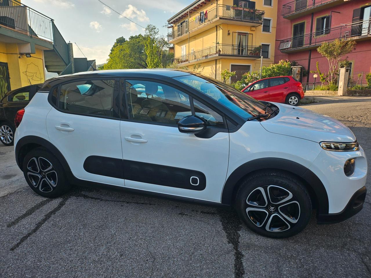 Citroen C3 PureTech 82 Shine solo 83.000km 2017