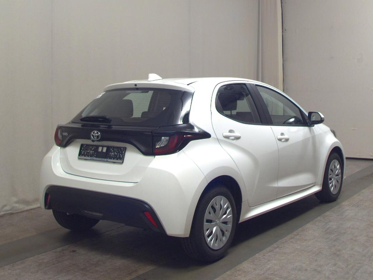 Toyota Yaris 1.0 Comfort Telecamera ACC