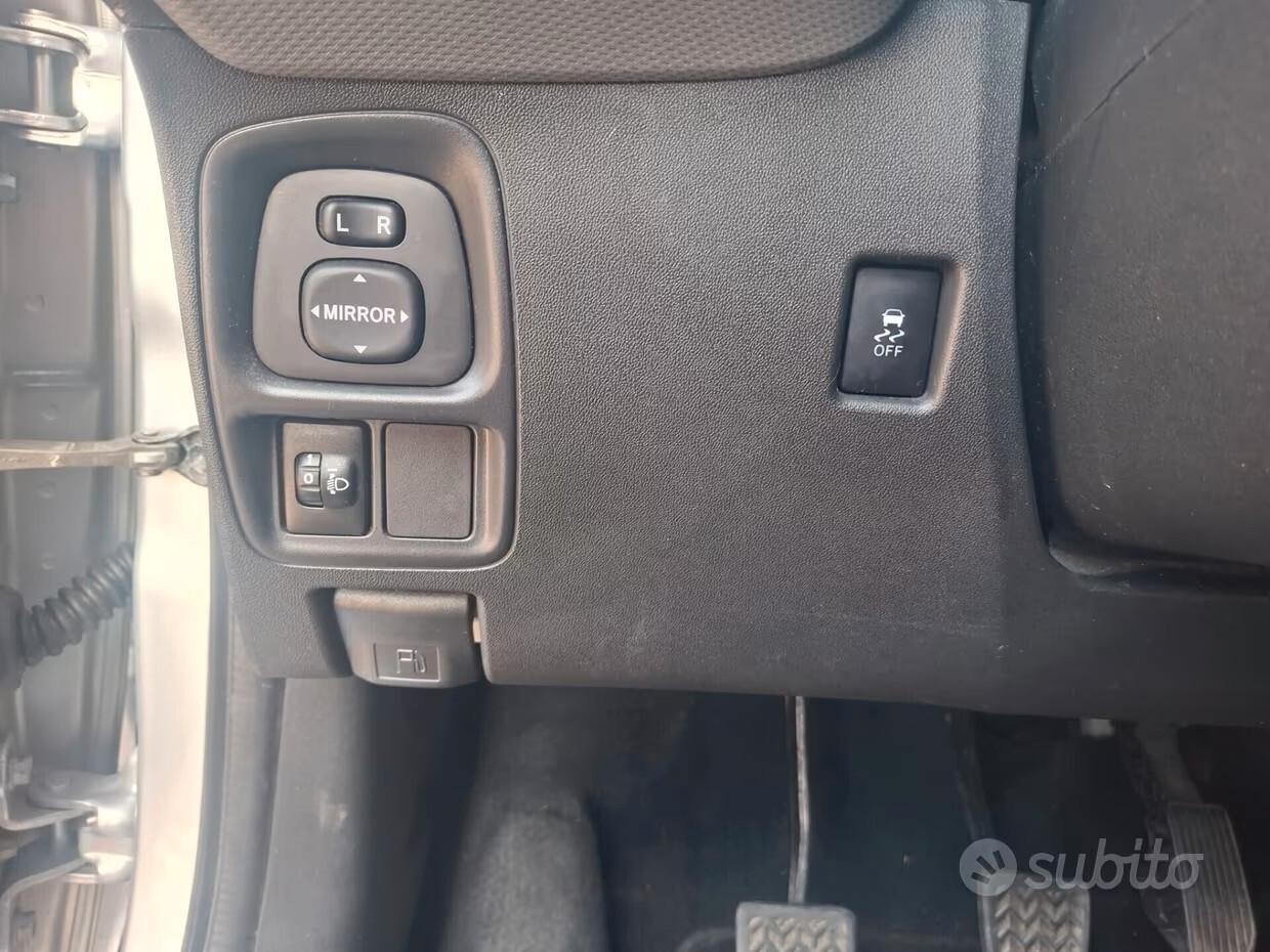 Peugeot 108 VTi 72 5 porte GT Line CLIMA CERCHI FENDINEBBIA APPLE CAR PLAY NAVI ESENTE BOLLO NEO PATENTATI LED