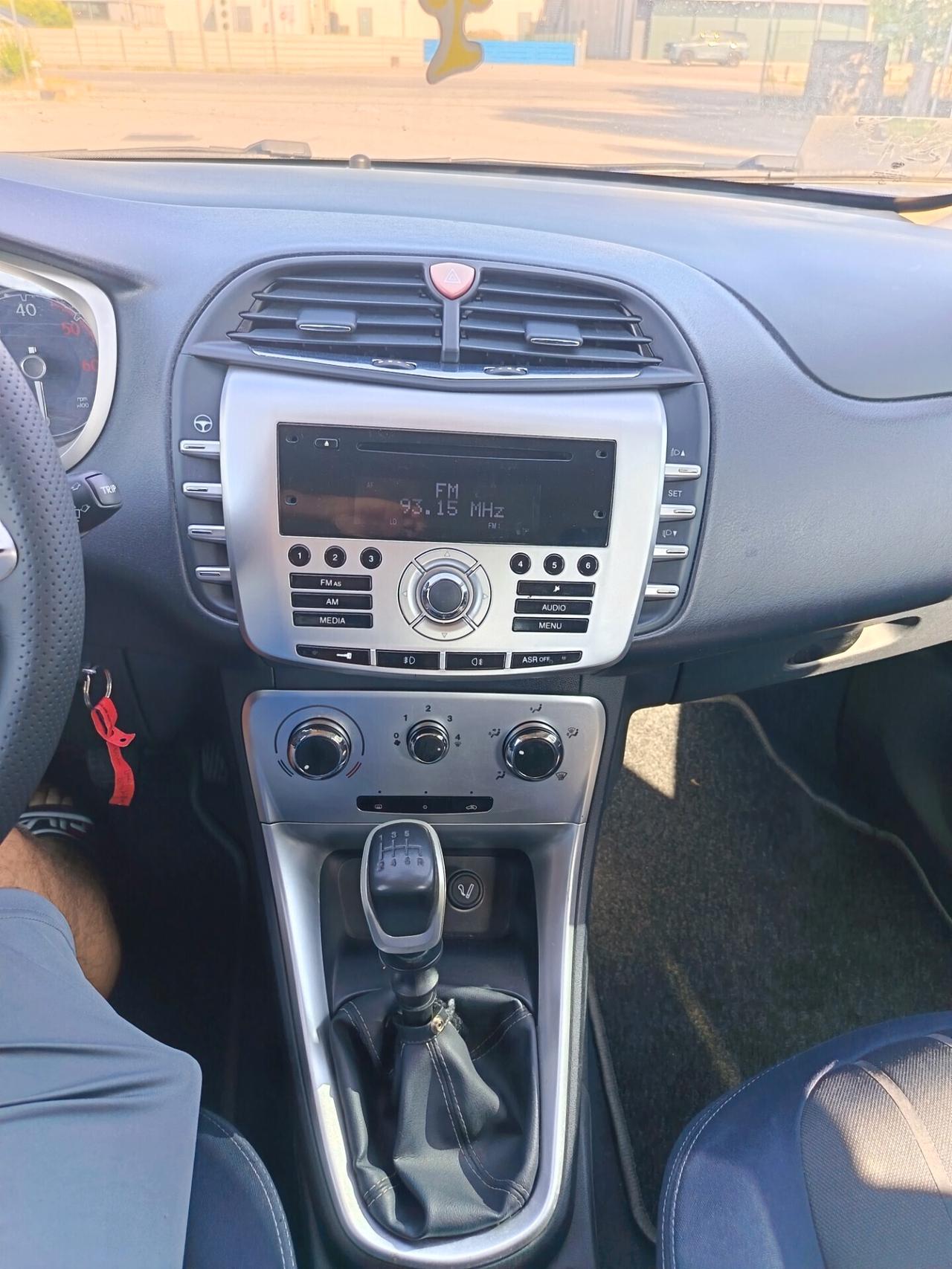 Lancia Delta 1.6 MJT DPF Argento