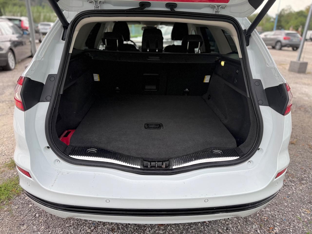 Ford Mondeo 2.0 TDCi 150 CVTitanium*NAVI*LED*PELLE*SENSORI