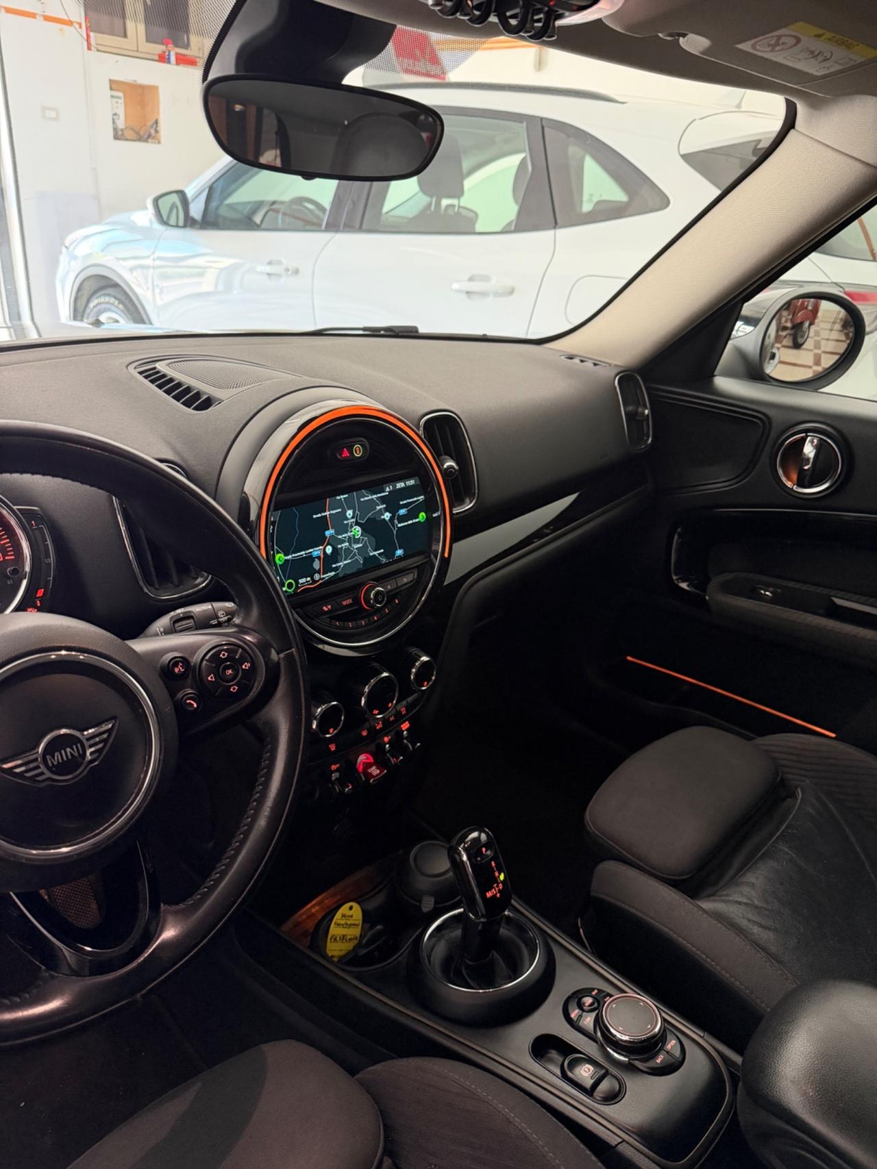 Mini Cooper Countryman 2.0 D Hype