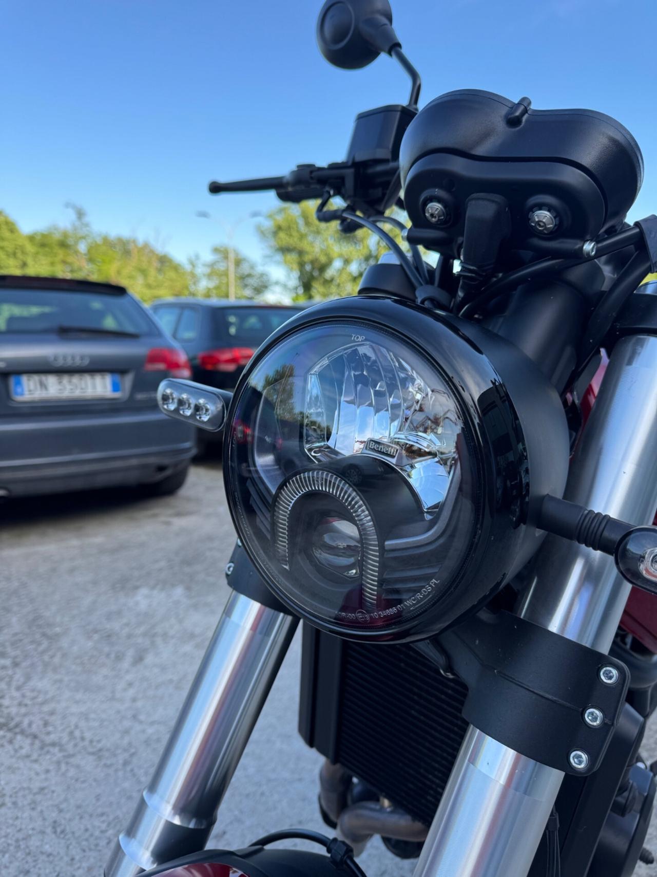Benelli Leoncino 500 TRAIL