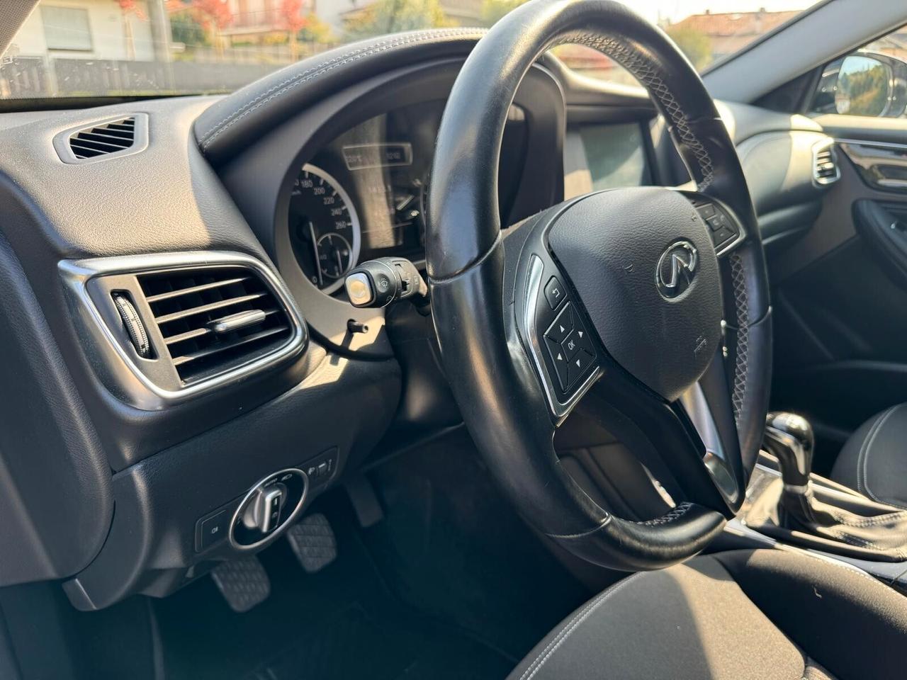 Infiniti Q30 1.5 diesel Premium Tech