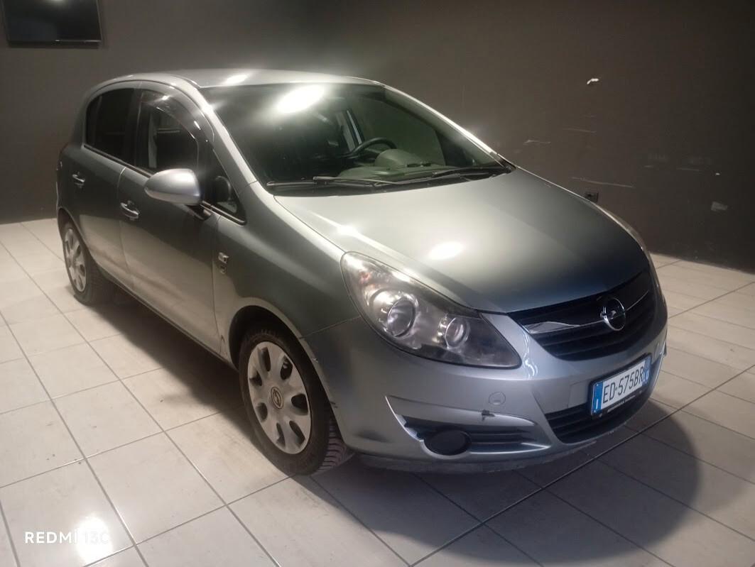 Opel Corsa del 2010 1200 benzina 110.000 km