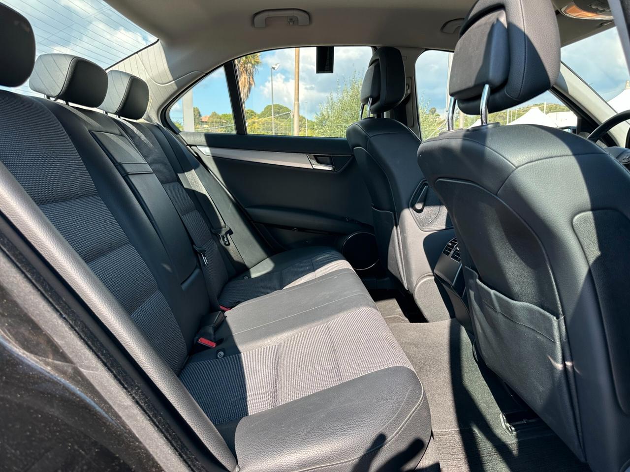 Mercedes-benz C 200 CDI BlueEFFICIENCY Avantgarde