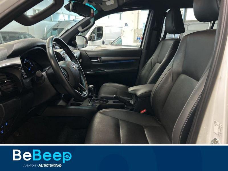 Toyota Hilux 2.8 D DOUBLE CAB INVINCIBLE 4WD AUTO
