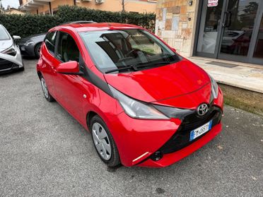 Toyota Aygo 1.0 VVT-i 69 CV 5 porte x-play TSS