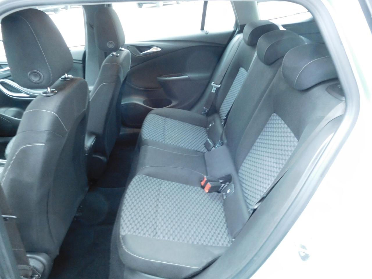 Opel Astra 1.6 CDTi 136CV aut. Sports Tourer Business Premium