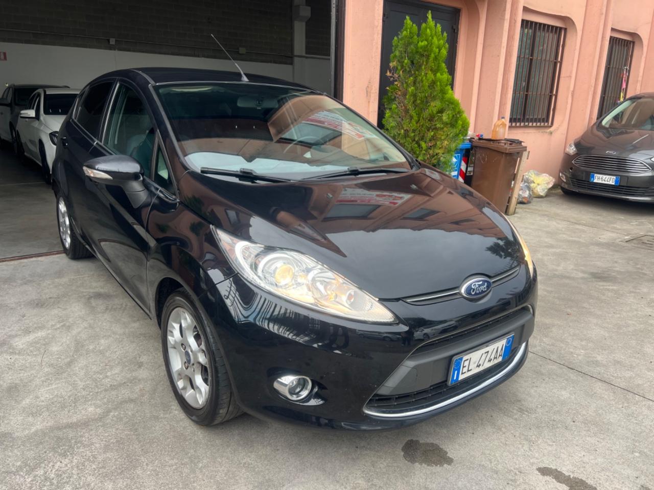 Ford Fiesta Ikon 1.4 TDCi 70CV 5p. Business