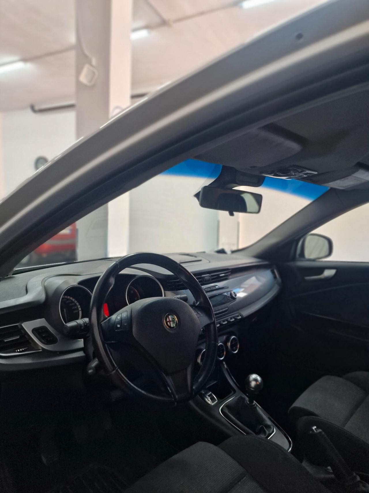 Alfa Romeo Giulietta 1.6 JTDm-2 105 CV Progression