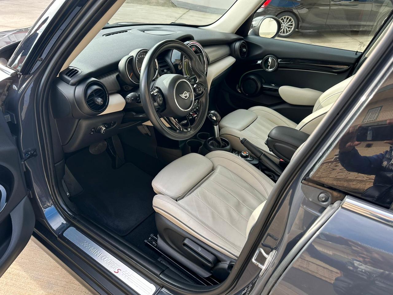 Mini 2.0 Cooper SD aut. Hype 5 porte