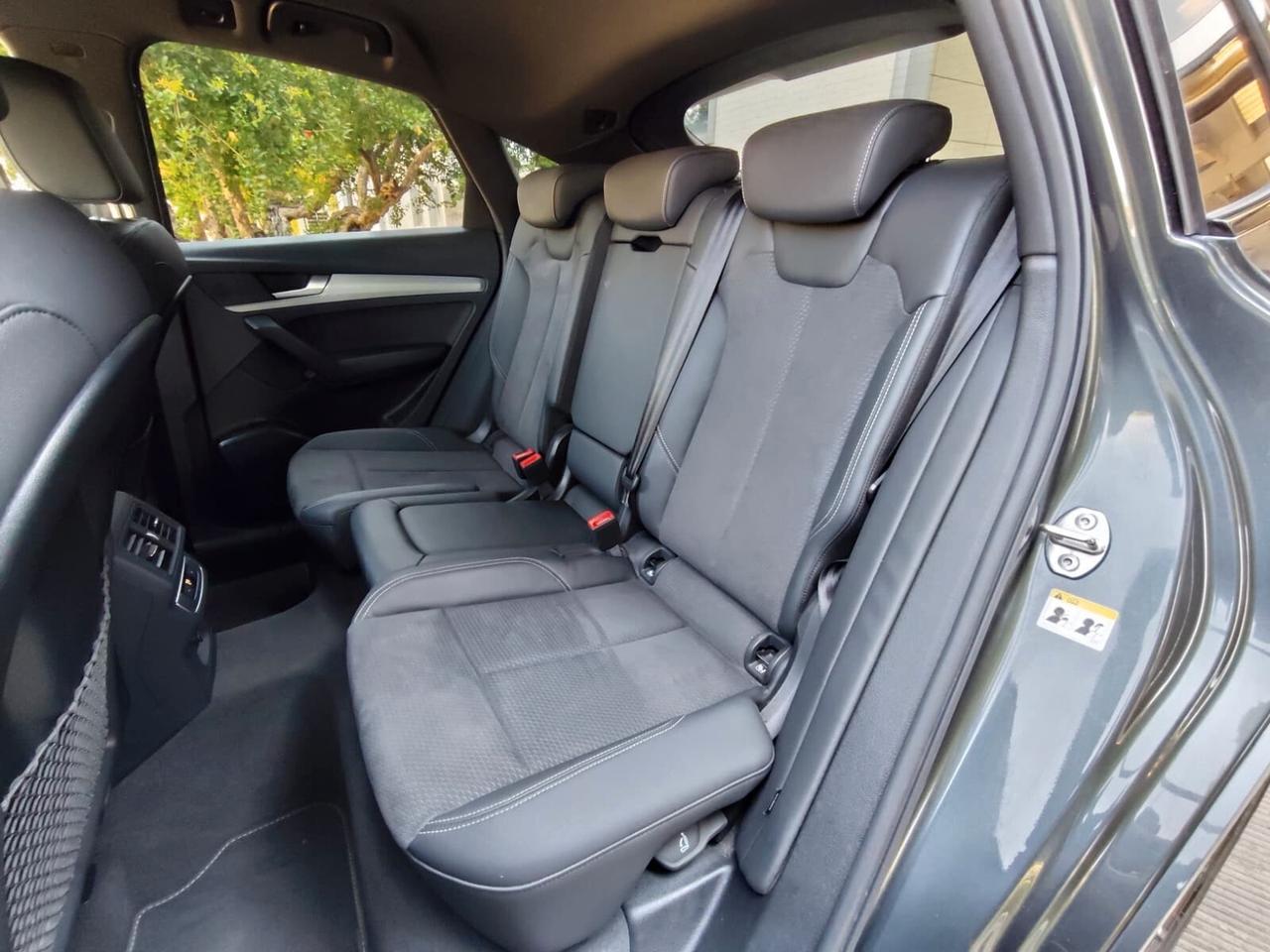 Audi Q5 SPB 40 TDI quattro S tronic Identity Black