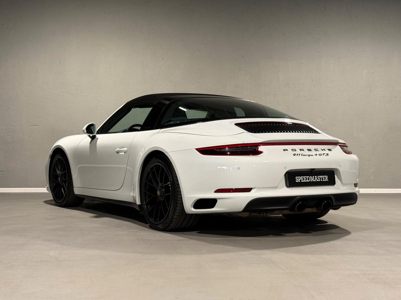 Porsche 911 3.0 Targa 4 GTS