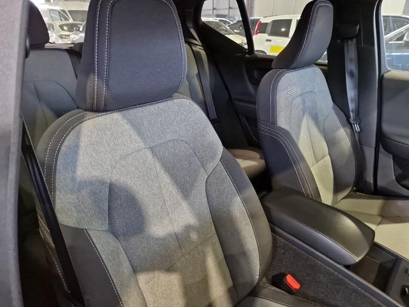 VOLVO XC40 T4 RECHARGE PLUG-IN AUTO CORE SUV