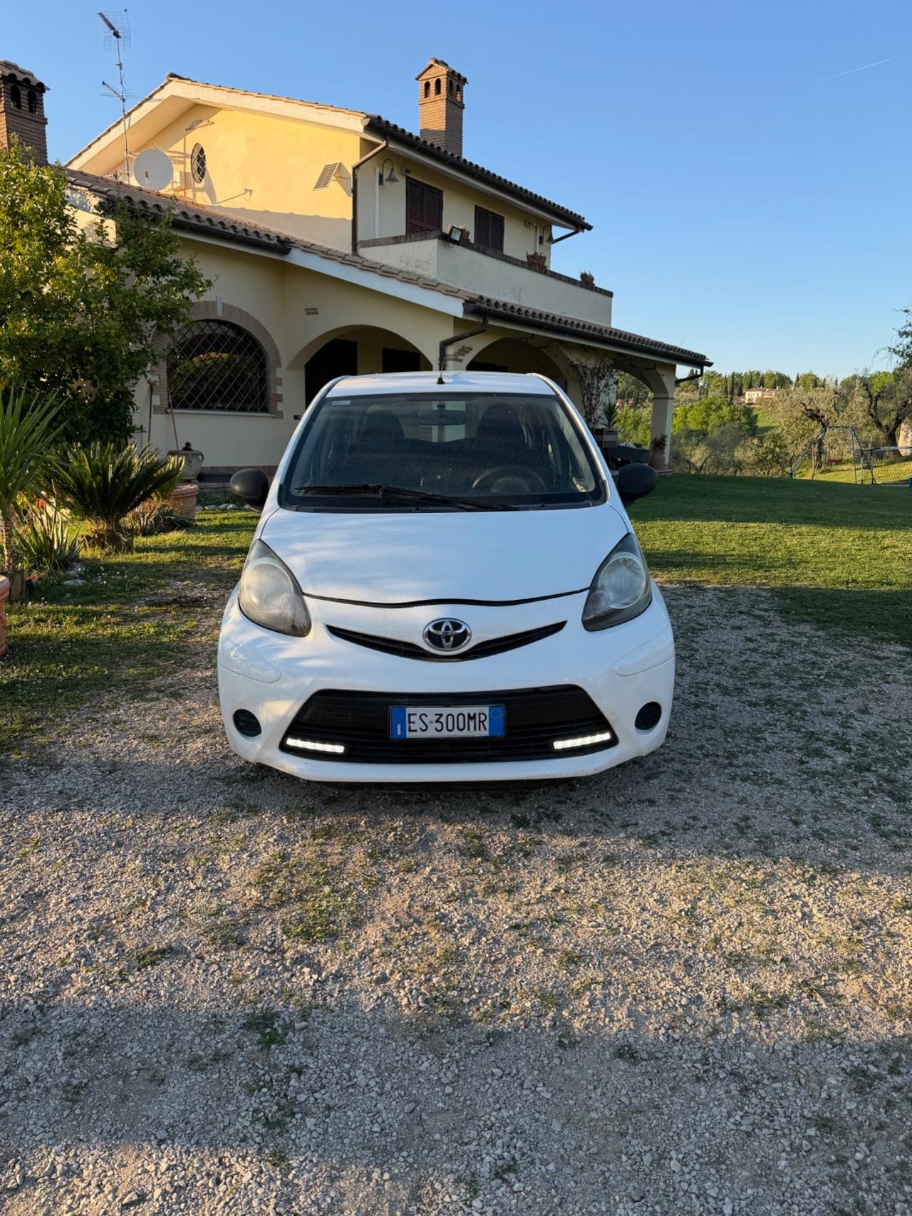 Toyota Aygo 1.0 12V VVT-i 5 porte Lounge Connect MMT