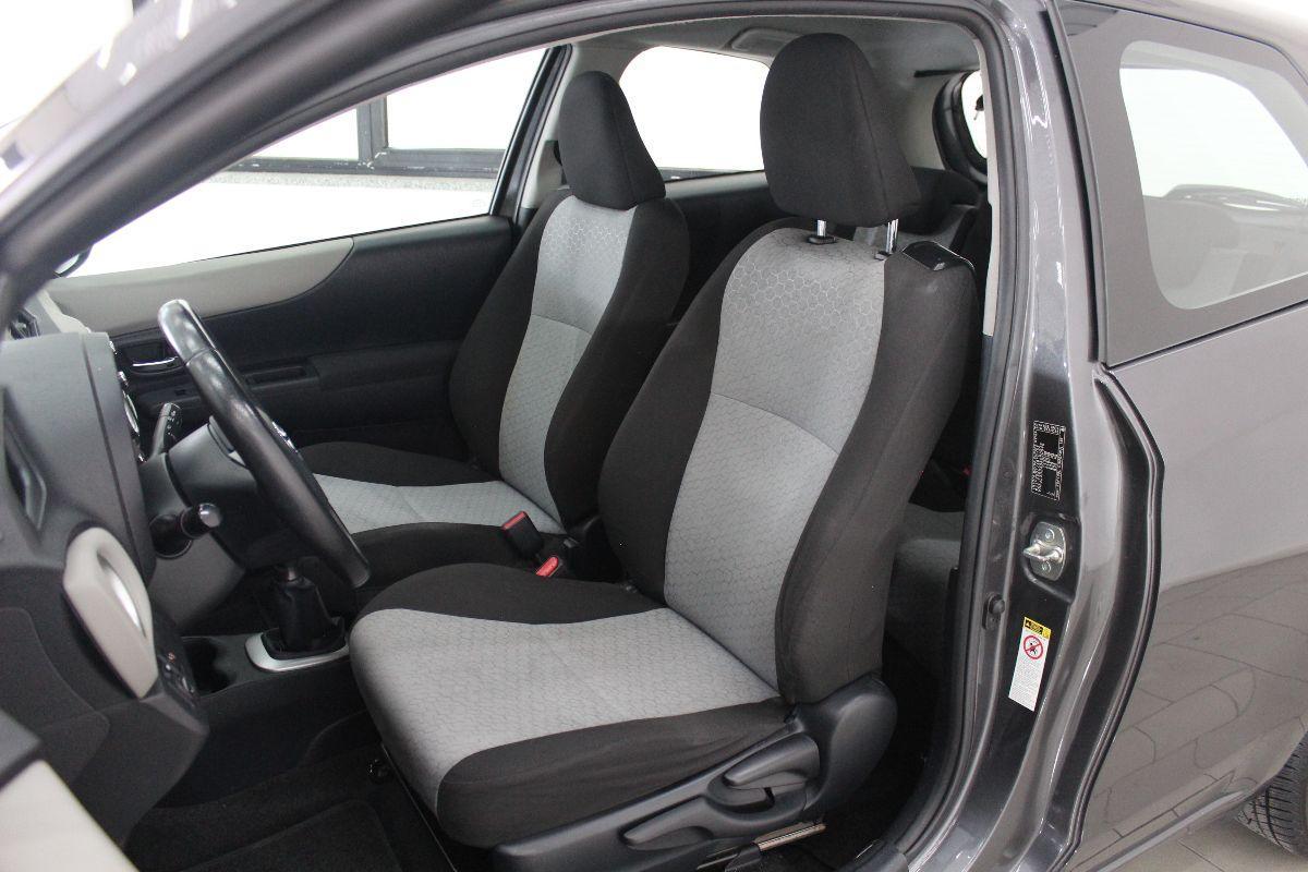 TOYOTA - Yaris - 1.3 3 porte Lounge