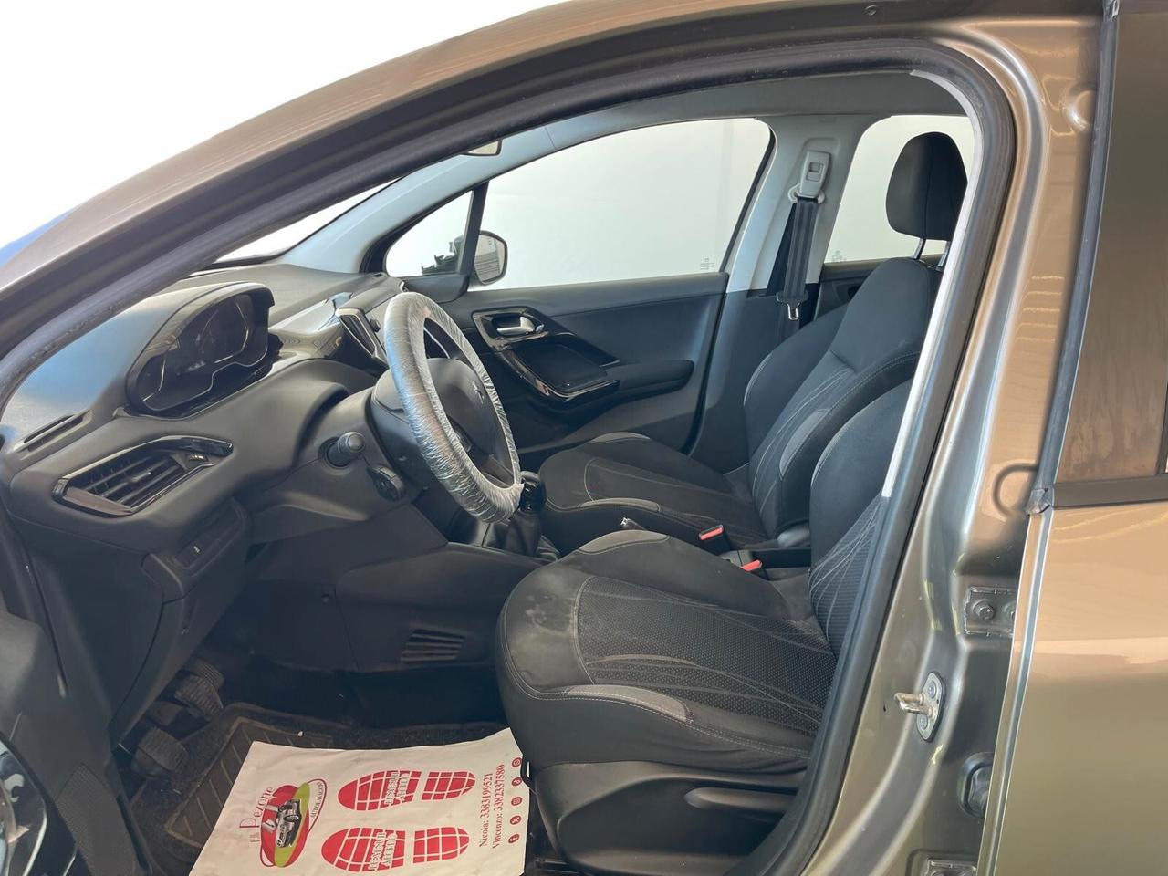PEUGEOT 208 1.2 BENZINA 82CV
