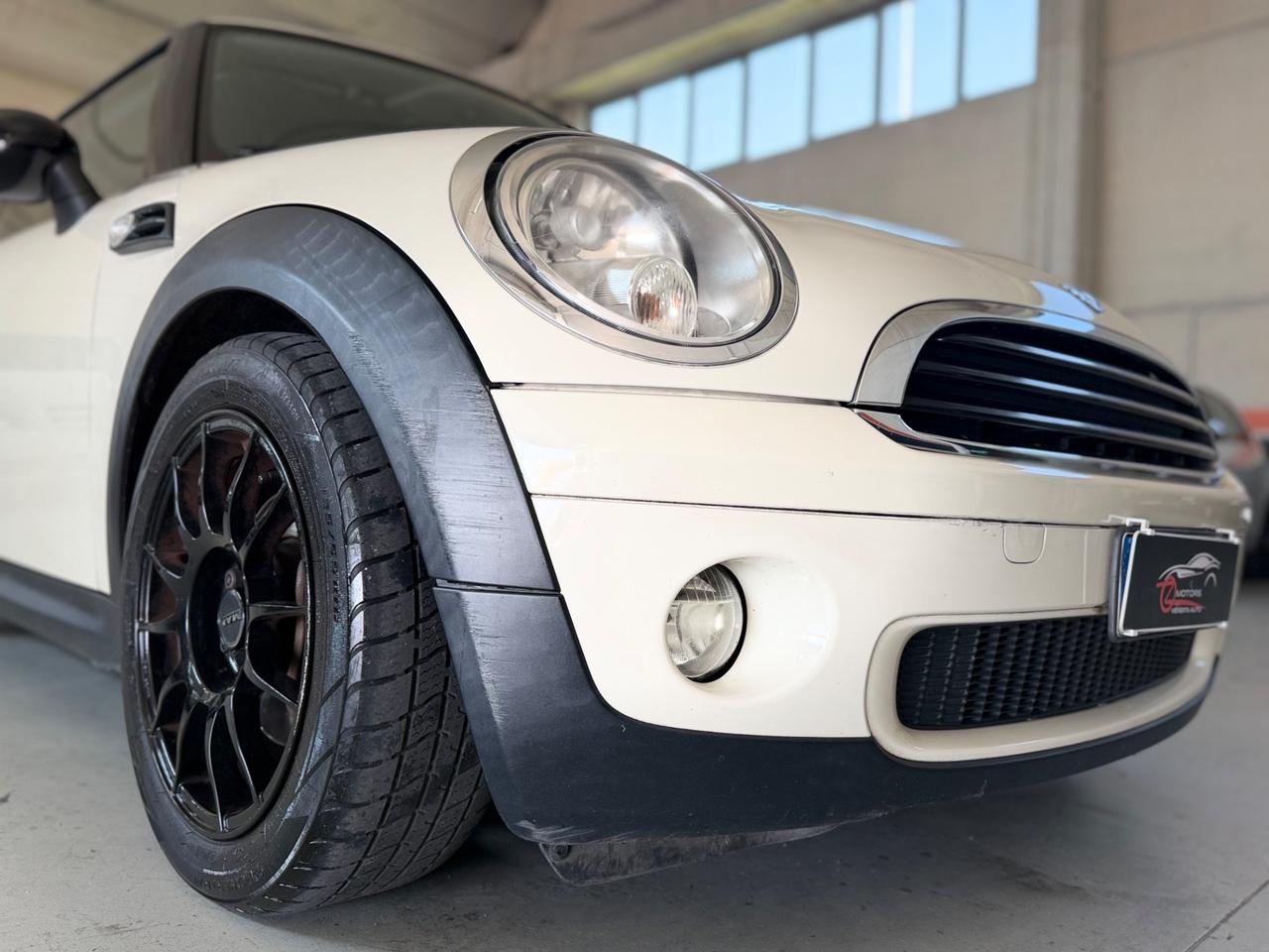 Mini 1.6 16V Cooper NEOPATENTATI