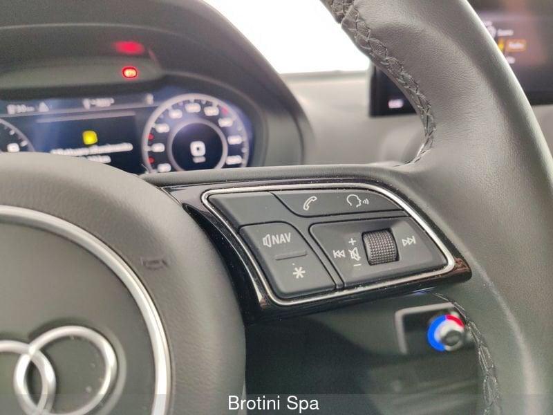 Audi Q2 1.0 30 TFSI BUSINESS ADVANCED