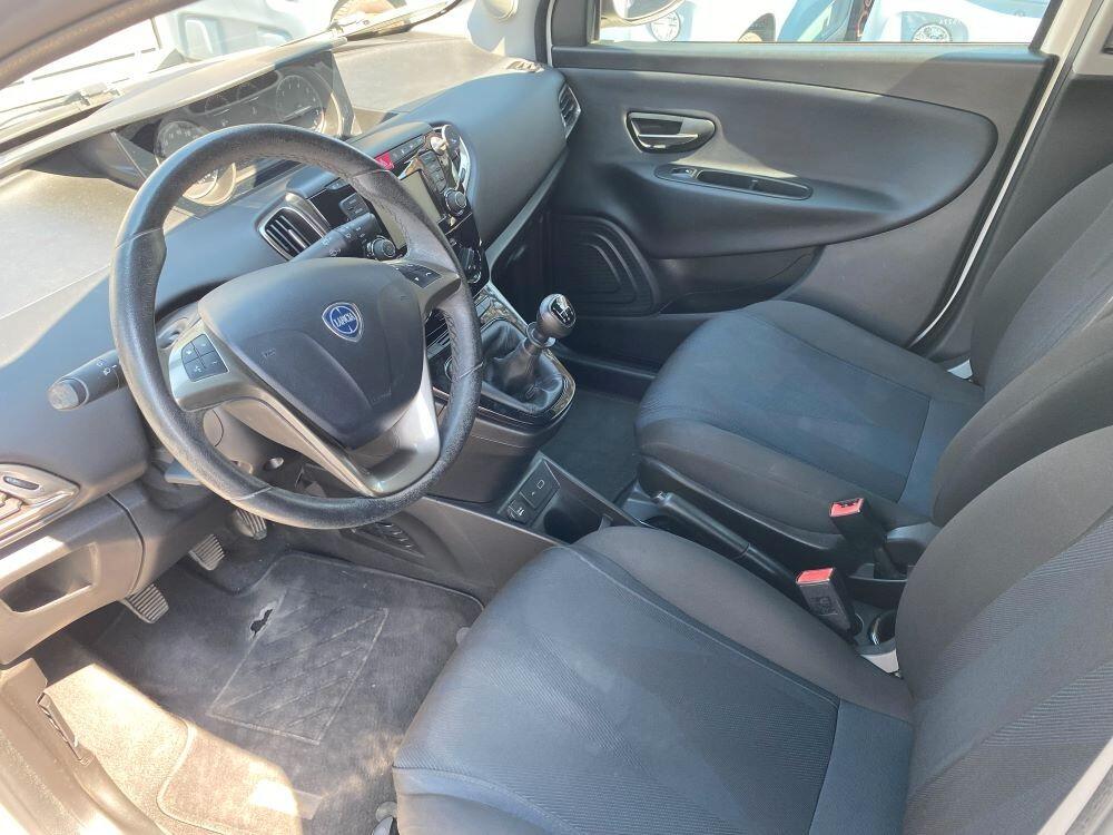 Lancia Ypsilon 1.2 69 CV 5 porte GPL Ecochic Gold