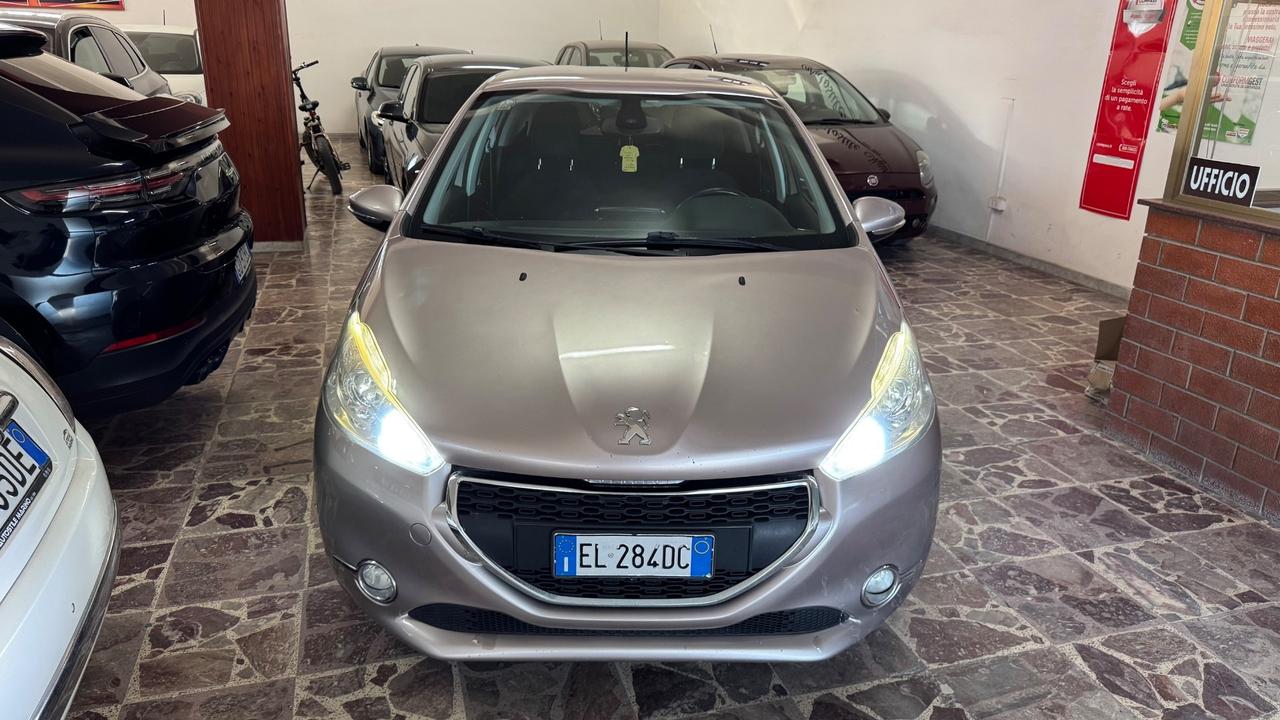 Peugeot 208 1.6 e-HDi 92 CV Stop&Start 5 porte Allure