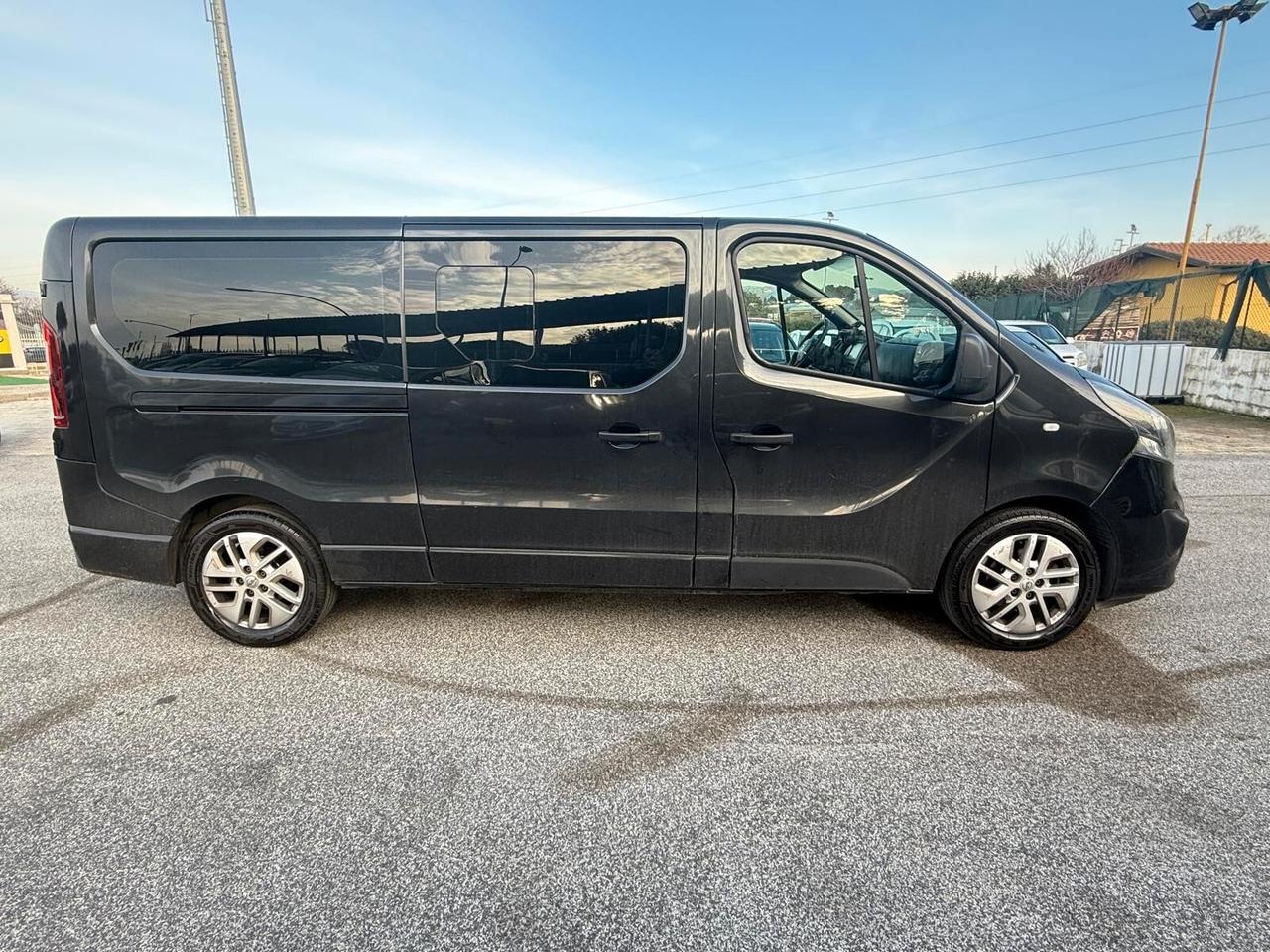 Opel Vivaro 1.6 BiTurbo 9 posti