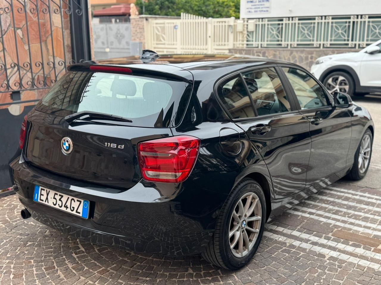 Bmw 116d 5p. Efficient Dynamics Urban