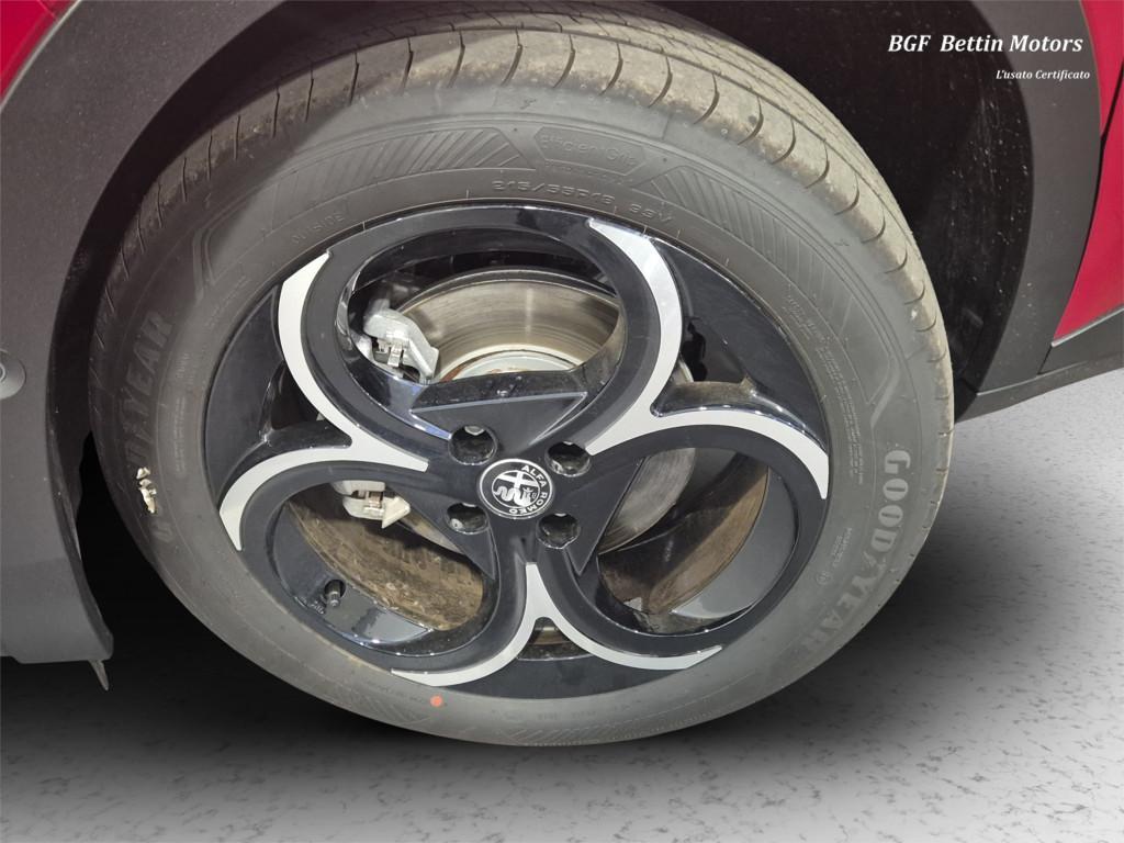 Alfa Romeo Junior 1.2 ibrida Speciale 145cv edct6