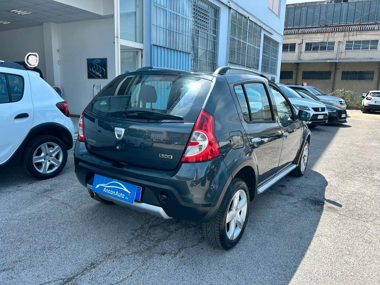 Dacia Sandero Stepway 1.5 dCi 2011