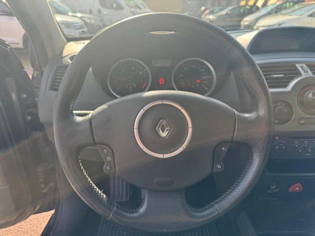 RENAULT Megane GRANDTOUR 1.5 dCi/105CV Serie Spec.