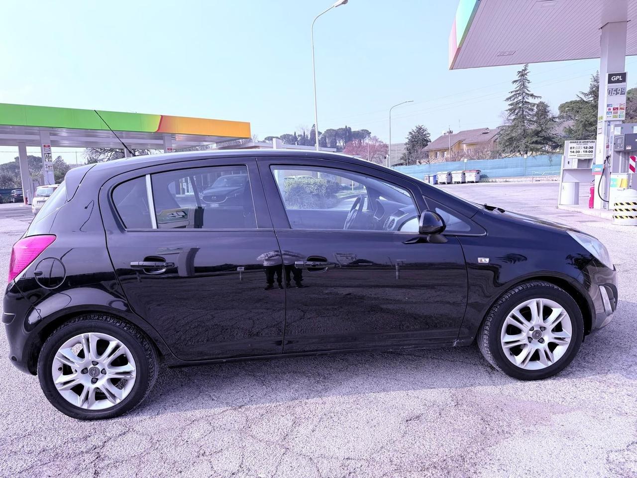 Opel Corsa 1.2 85CV 5 porte GPL-Ok neopatentati