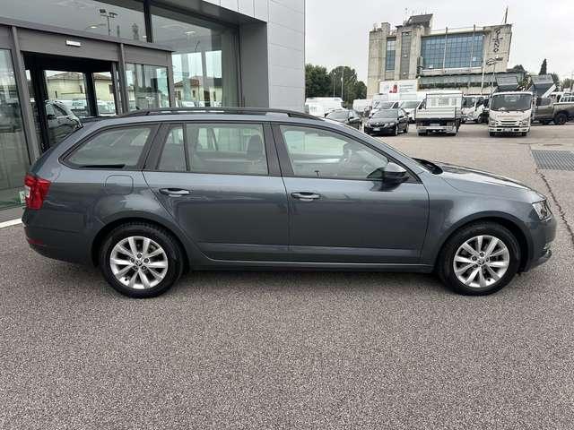 Skoda Octavia Octavia Wagon 2.0 tdi Executive 150cv dsg Navi IVA