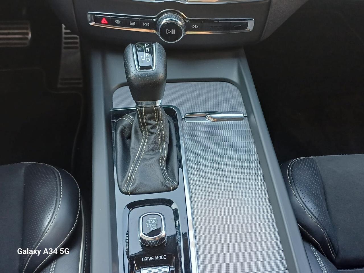 Volvo XC 60 XC60 D4 AWD Geartronic R-design
