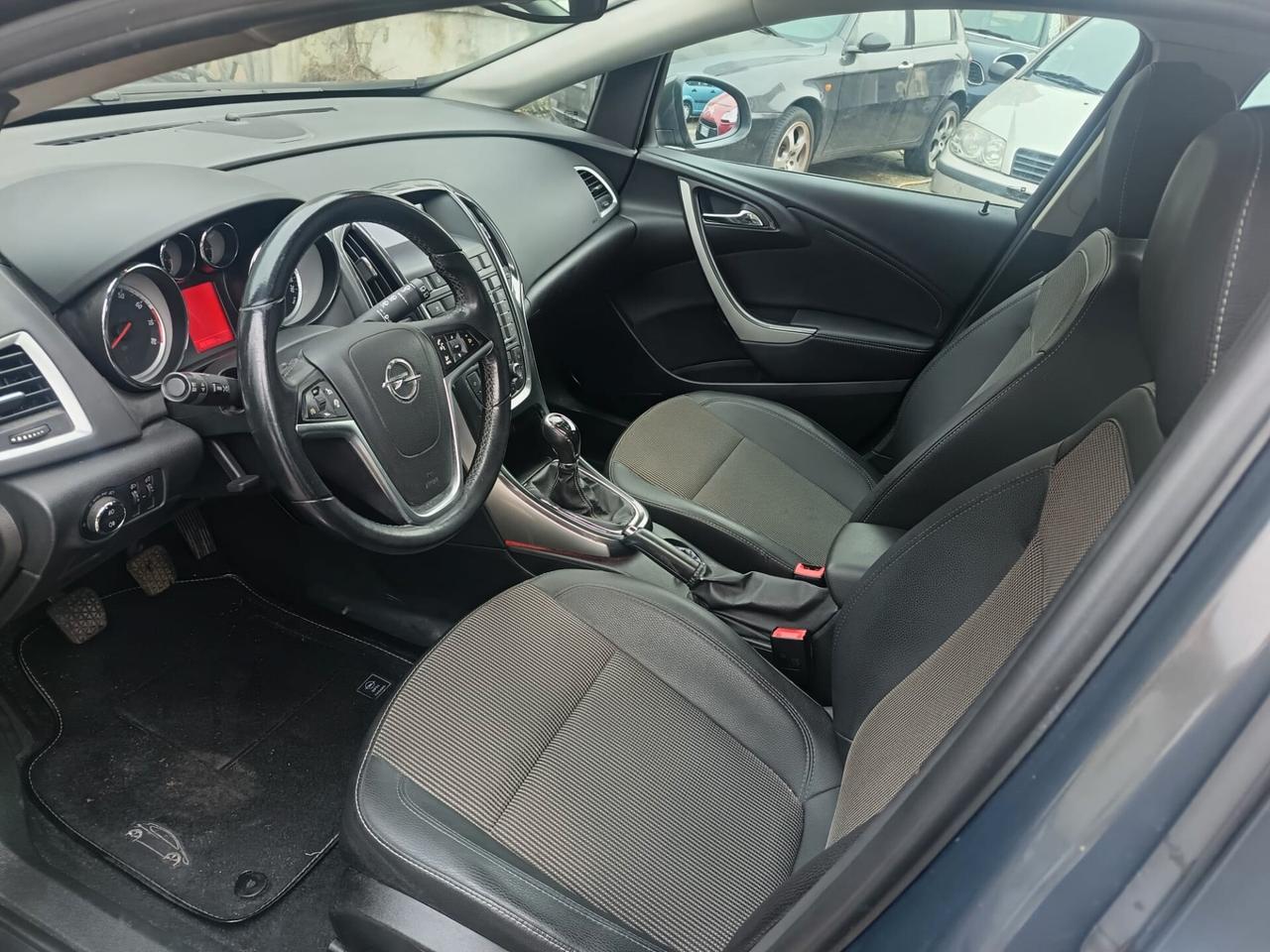 Opel Astra 1.4 Turbo 140CV 5 porte GPL Tech Cosmo