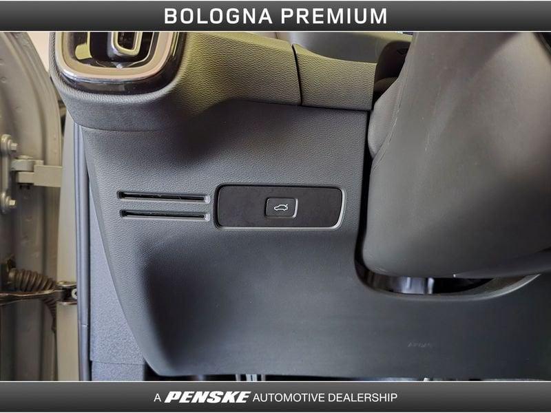 Volvo XC40 XC40 B3 automatico Core