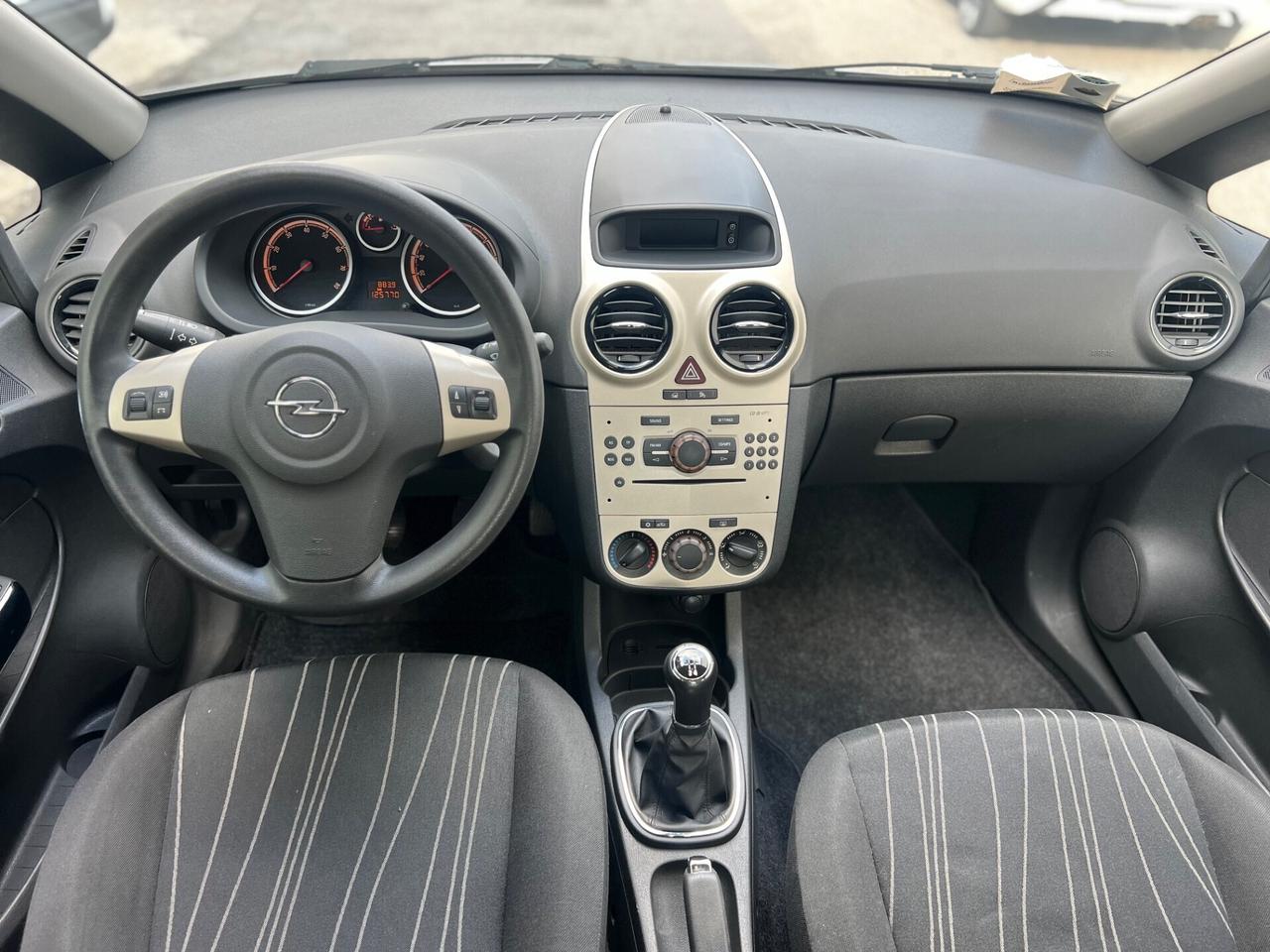 Opel Corsa 1.2 benz per NEOP - GARANZIA 12 mesi