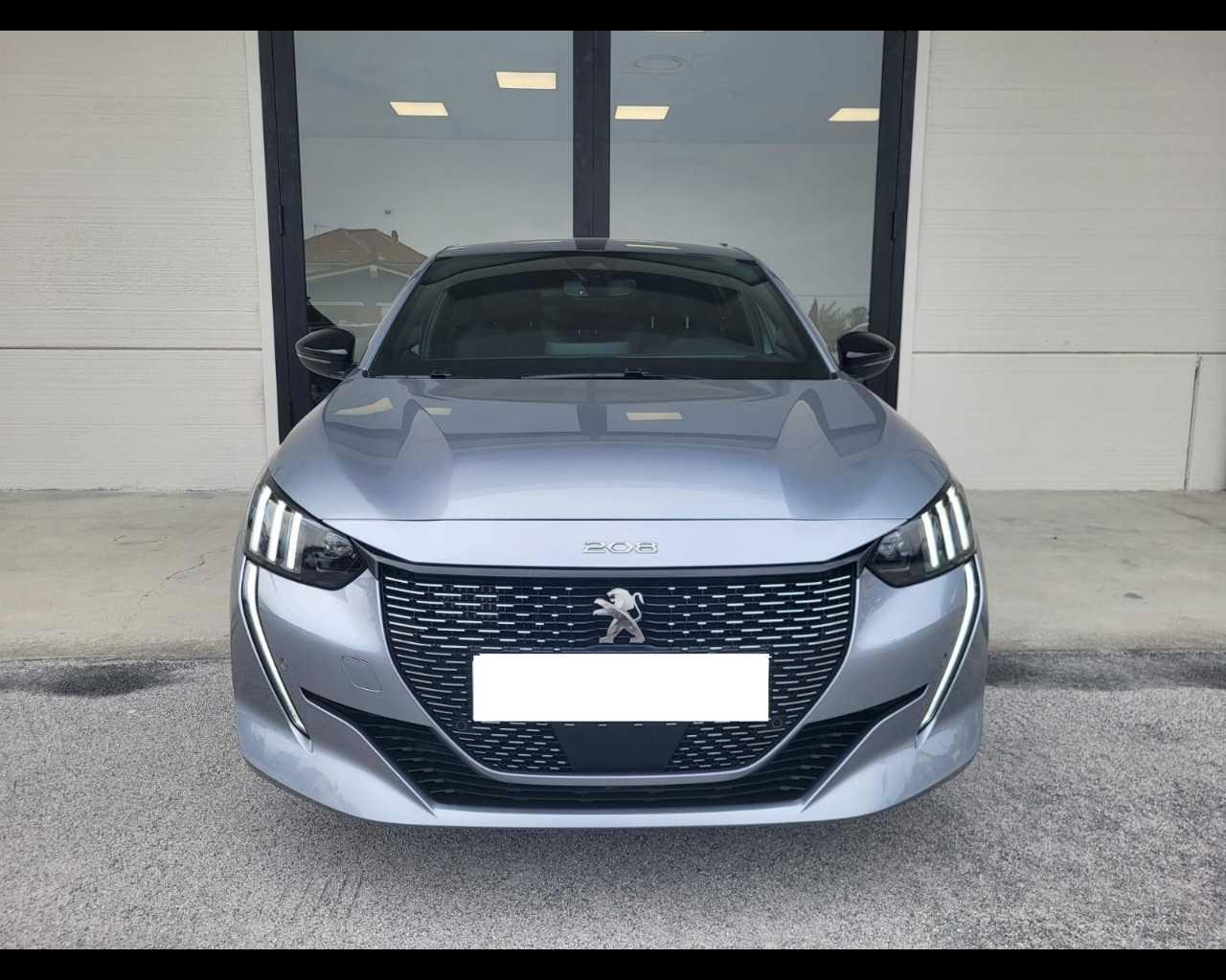 PEUGEOT 208 1.2 GT Line
