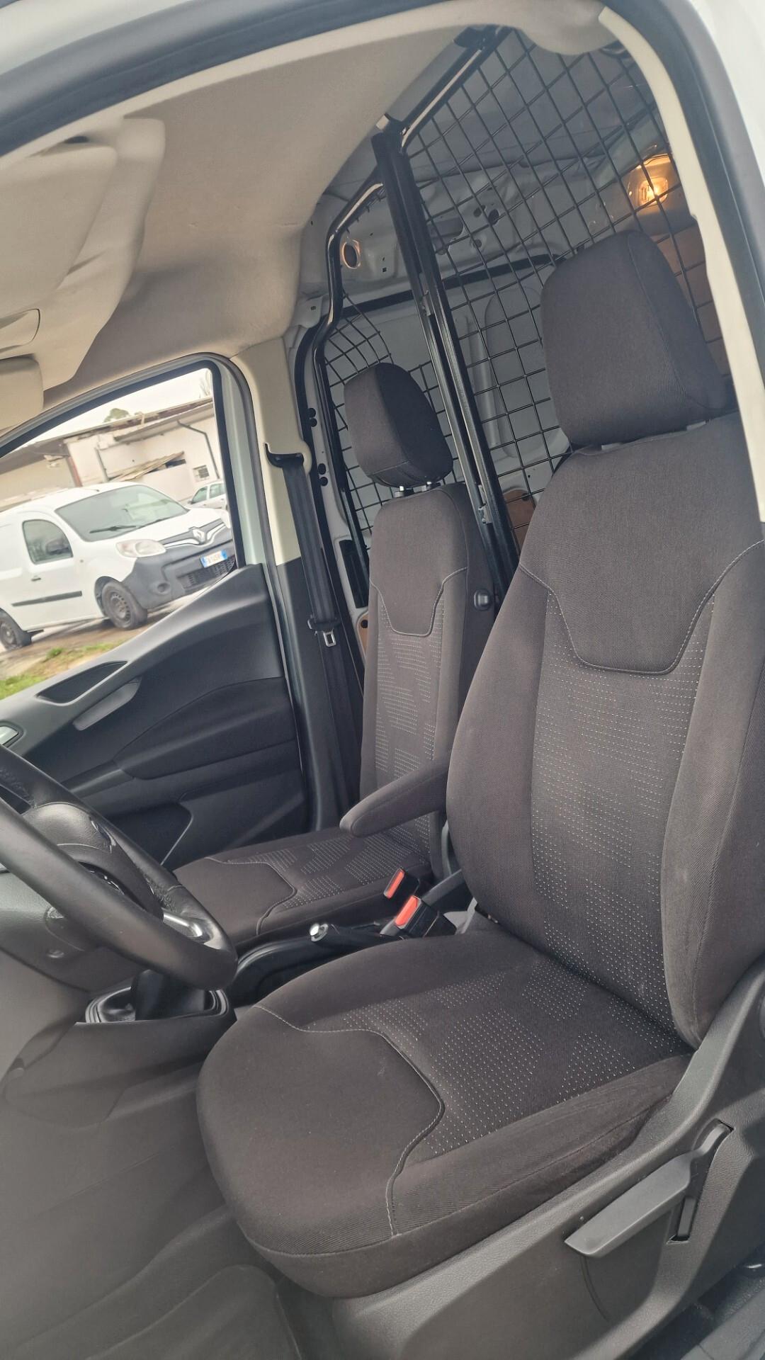 Ford Transit Courier 1.5 TDCi 95CV Van - 2017