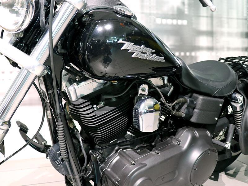 Harley Davidson FXDB Dyna Street Bob 1584