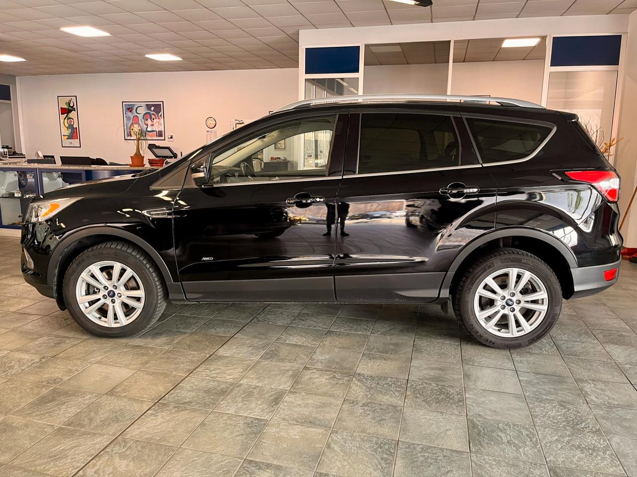 Ford Kuga 2.0 TDCI 150 CV S&S 4WD Titanium