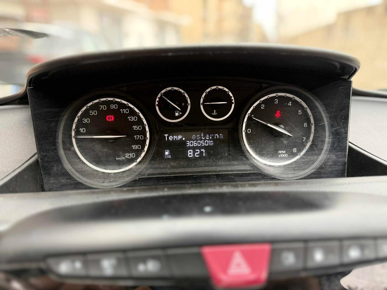 Lancia Ypsilon 0.9 TwinAir 85 CV 5 porte Metano Ecochic Gold