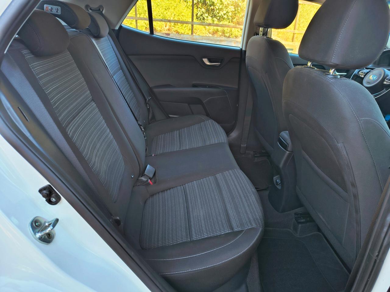 KIA STONIC 1.6 DIESEL UNICOPROPRIETARIO 2020