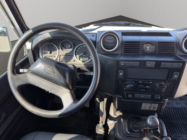 LAND ROVER Defender 2.2 TD4 110 PICK-UP