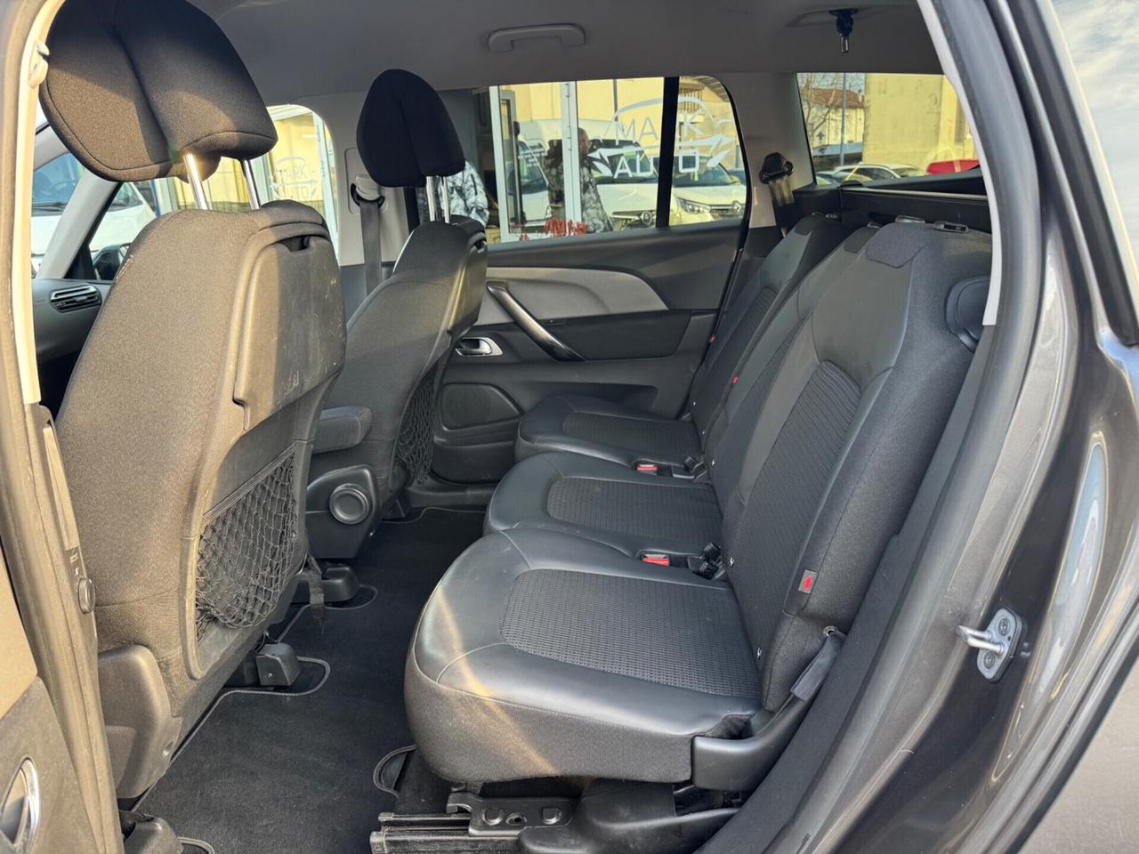 Grand C4 SpaceTourer 130 EAT8 Shine 7 POSTI