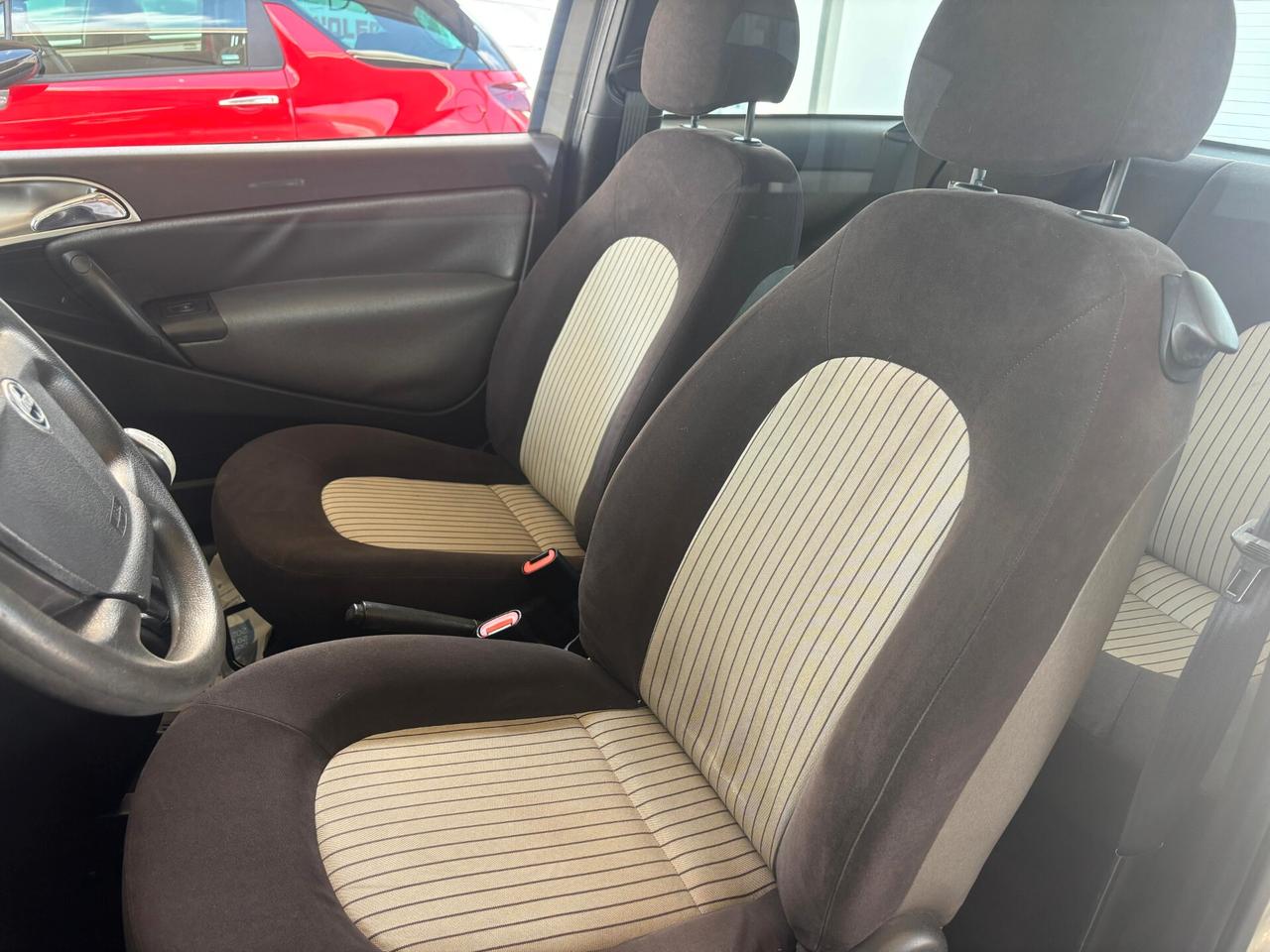 Lancia Ypsilon 1.2 Oro